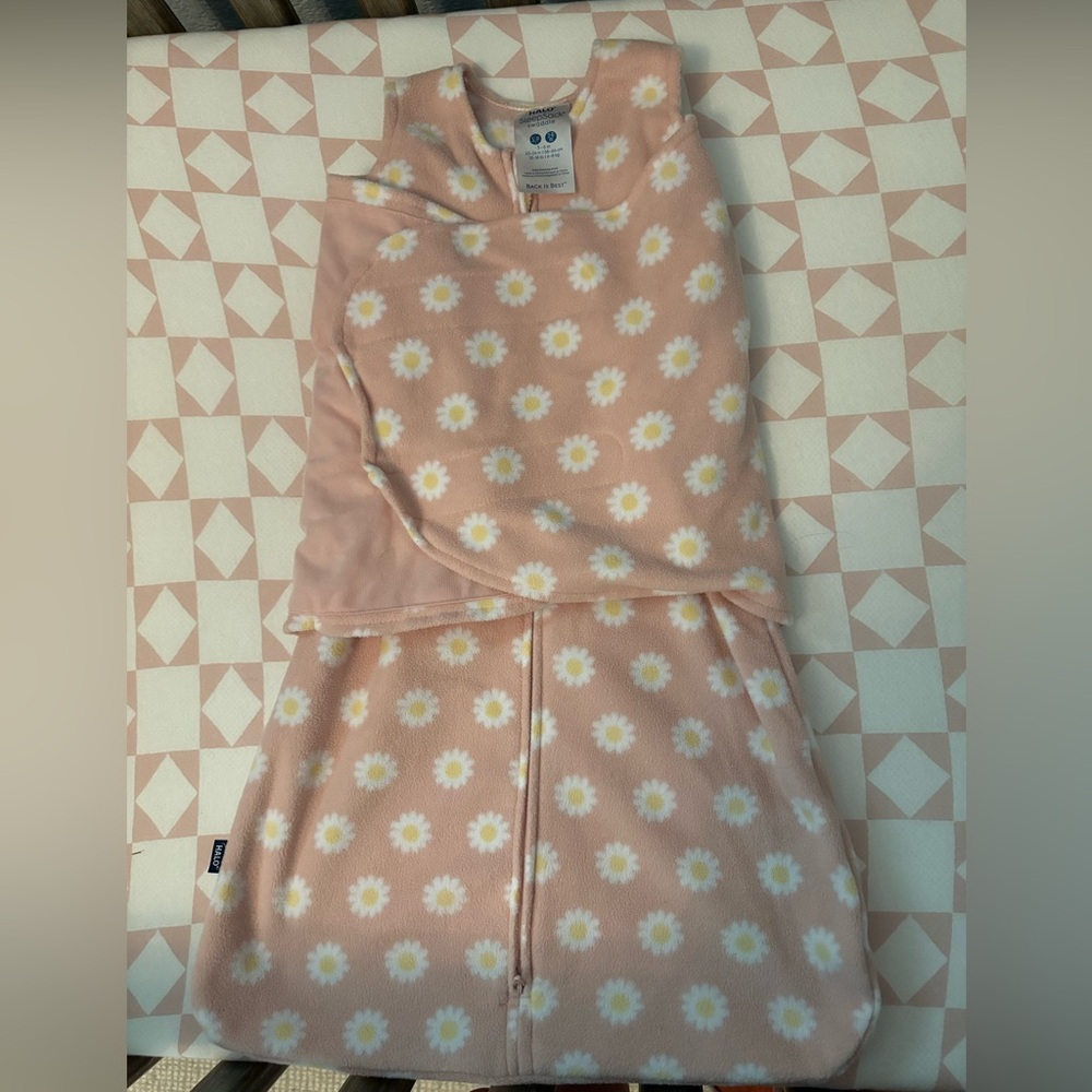 Halo Fleece Sleepsack swaddler Daisy Print